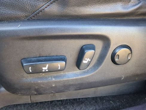 Used 2011 Toyota 4Runner SR5 image 16