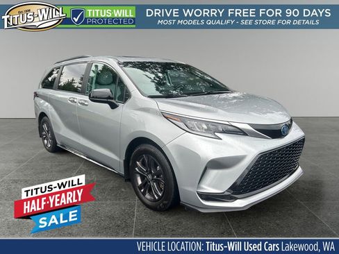 Used 2024 Toyota Sienna XSE AWD/4WD image 1