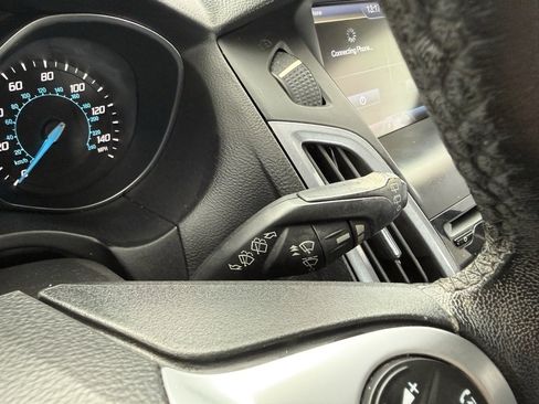 Used 2014 Ford Focus Titanium image 27