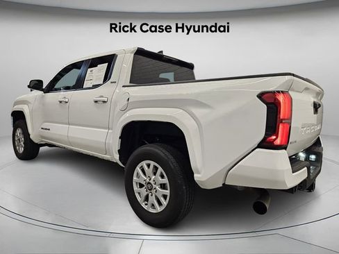 Used 2024 Toyota Tacoma SR5 image 9