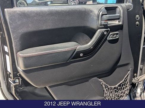 Used 2012 Jeep Wrangler Unlimited Sahara AWD/4WD image 10