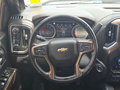 Used 2021 Chevrolet Silverado 1500 High Country AWD/4WD image 17
