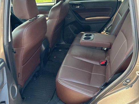 Used 2017 Subaru Forester 2.5i Touring AWD/4WD image 23