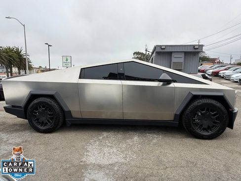 Used 2024 Tesla Cybertruck Cyberbeast AWD/4WD image 3