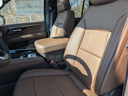 New 2026 Chevrolet Tahoe High Country AWD/4WD image 26