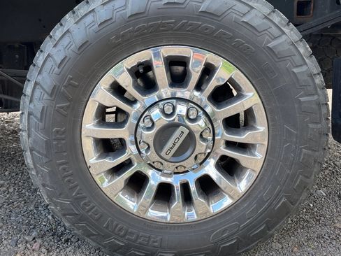 Used 2022 Ford F250 XLT w/ XLT Premium Package AWD/4WD image 12