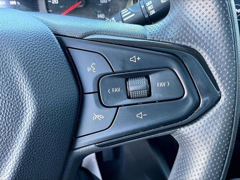 Used 2024 Chevrolet Trax LS FWD image 21