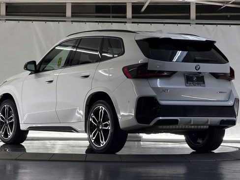Used 2023 BMW X1 xDrive28i w/ M Sport Package AWD/4WD image 3