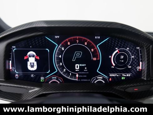 Used 2025 Lamborghini Revuelto image 16