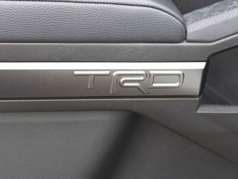 Used 2025 Toyota Tacoma TRD Sport image 18