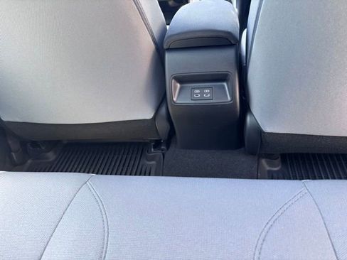 Used 2026 Toyota Corolla SE FWD image 30