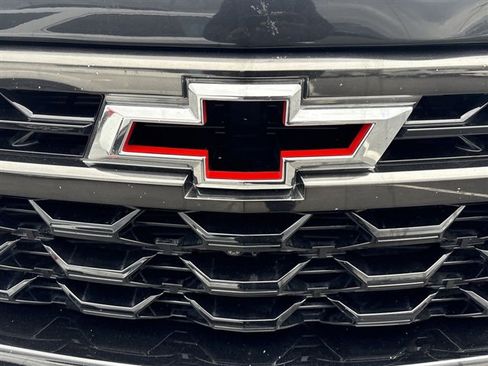 Certified 2023 Chevrolet Silverado 1500 ZR2 w/ Technology Package image 32