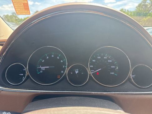 Used 2017 Buick Enclave Leather image 13