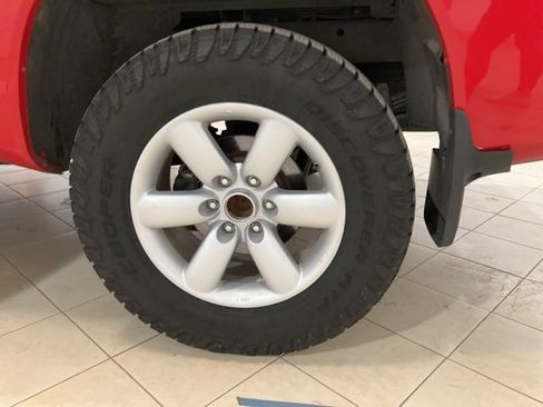 Used 2011 Nissan Titan SV w/ SV Value Truck Pkg image 25