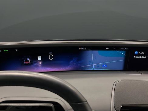 Used 2025 Lincoln Nautilus Premier w/ Equipment Group 102A AWD/4WD image 17