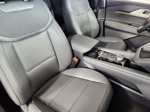 New 2026 Ford Explorer Active w/ Active Comfort Package image 10