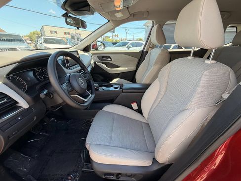 Used 2021 Nissan Rogue SV AWD/4WD image 13