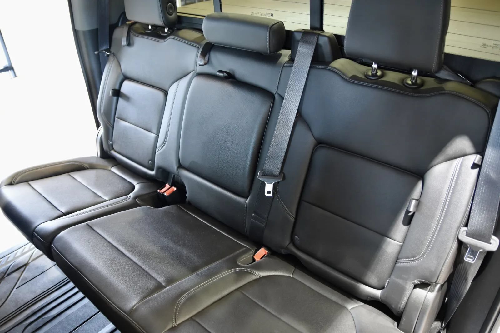 Used 2019 Chevrolet Silverado 1500 LT Trail Boss AWD/4WD image 21