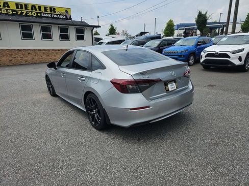 Used 2025 Honda Civic Sport image 3