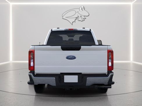 New 2025 Ford F250 XL w/ XL Chrome Package RWD image 15