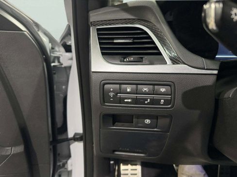 Used 2018 Genesis G80 3.3T Sport image 19