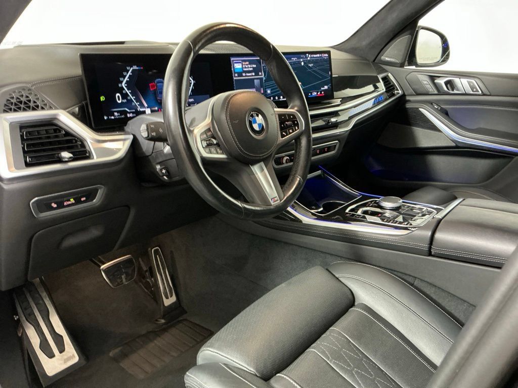 Certified 2024 BMW X7 xDrive40i w/ M Sport Package AWD/4WD image 21