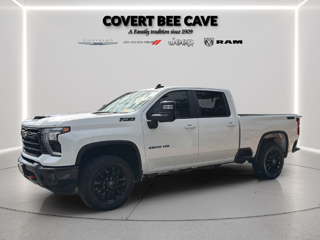 Used 2025 Chevrolet Silverado 2500 LT w/ Trail Boss Package AWD/4WD image 3