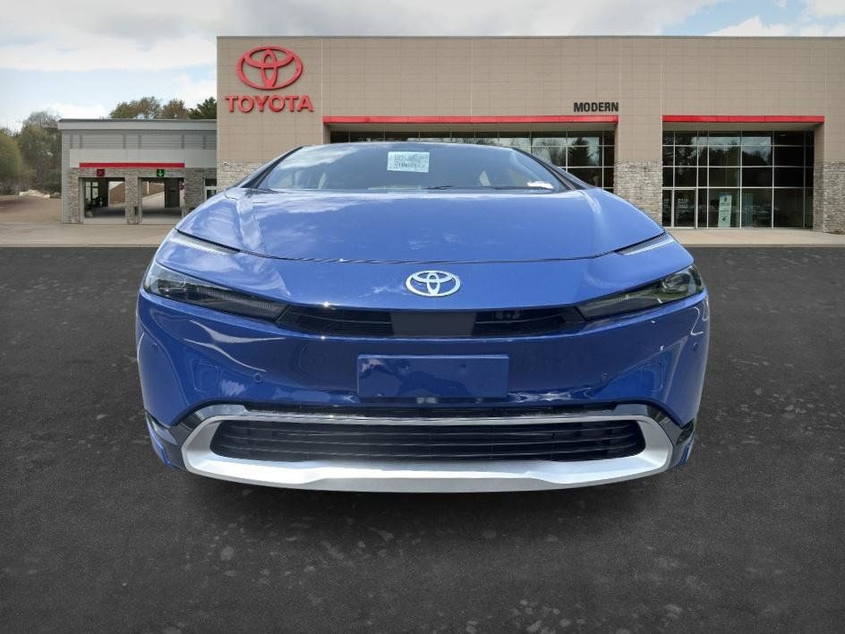 New 2026 Toyota Prius Plug-In Hybrid FWD image 3