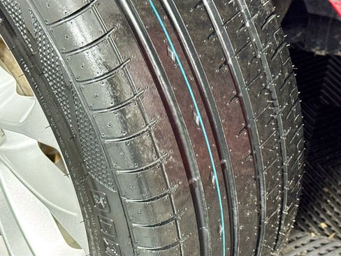 Used 2019 Ford Fusion SE image 37