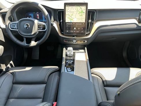 New 2026 Volvo XC60 B5 Ultra w/ Climate Package AWD/4WD image 14