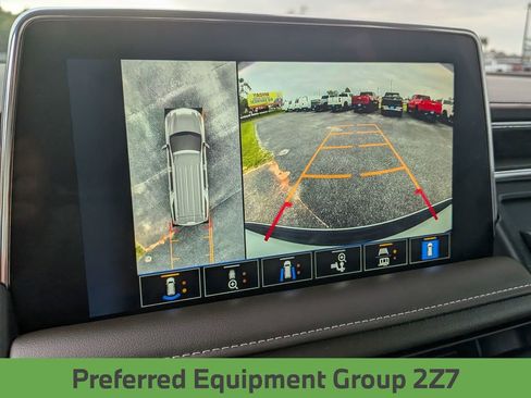 Used 2023 Chevrolet Suburban Z71 w/ Luxury Package AWD/4WD image 6
