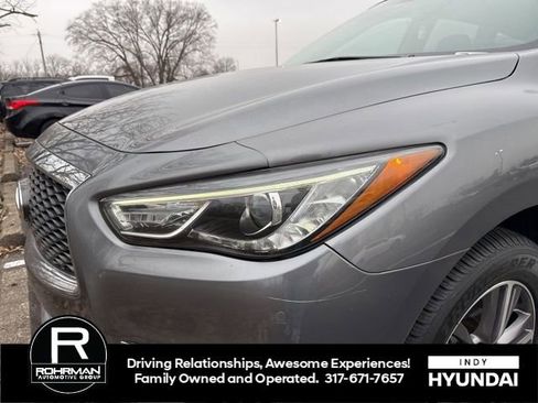 Used 2017 INFINITI QX60 AWD w/ Premium Plus Package image 3