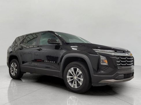 Used 2025 Chevrolet Equinox LT AWD/4WD image 1
