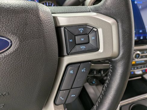 Used 2022 Ford F250 Lariat w/ Chrome Package image 18