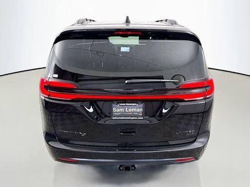 New 2026 Chrysler Pacifica Limited w/ S Appearance Package image 6