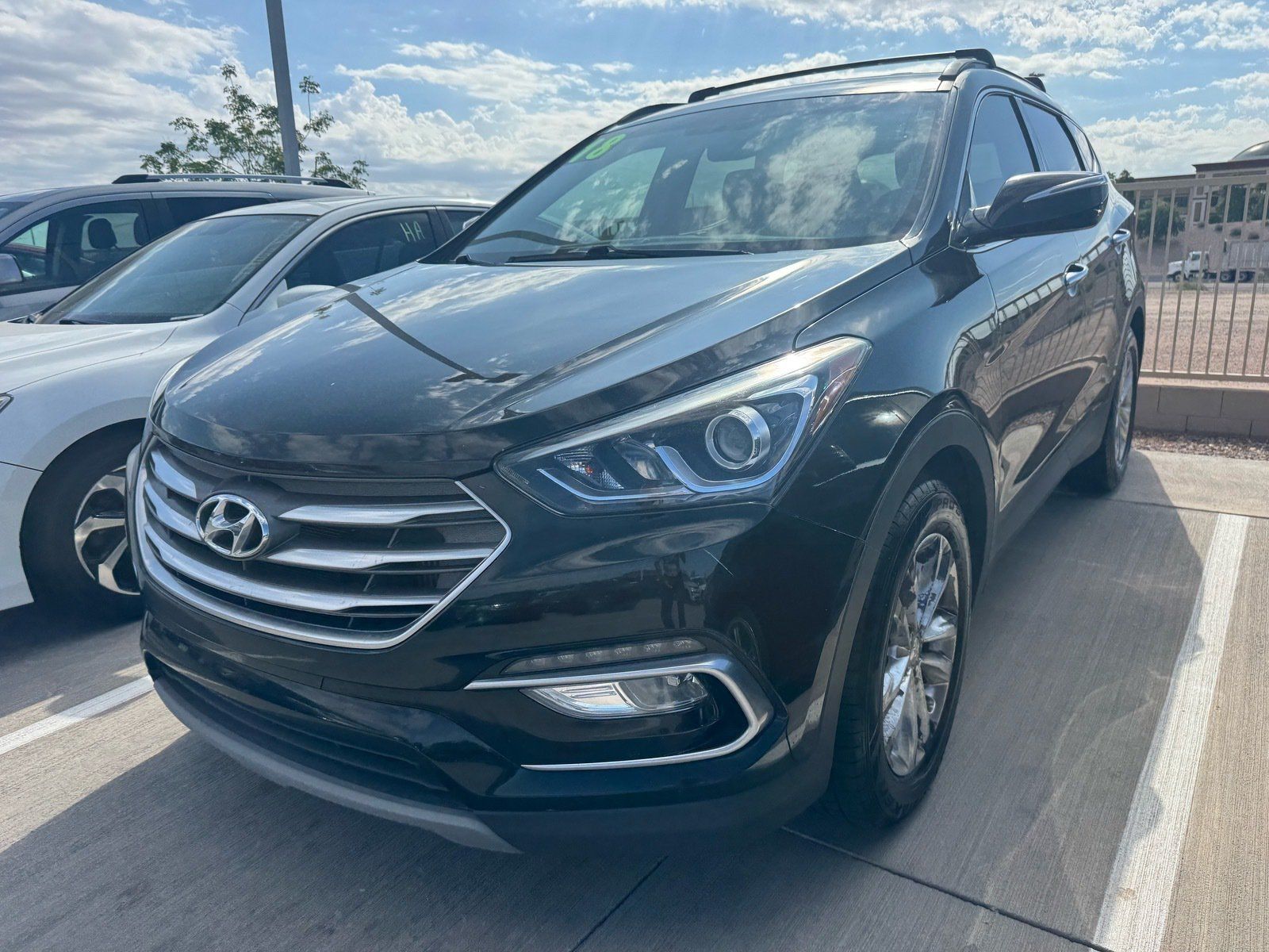 Used 2018 Hyundai Santa Fe Sport 2.0T FWD image 2