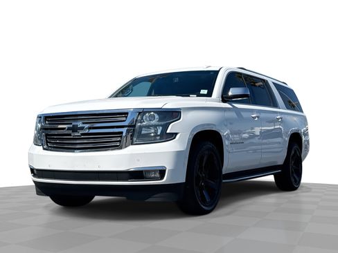 Used 2019 Chevrolet Suburban Premier image 1