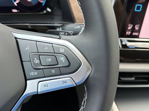 New 2026 Volkswagen Atlas SE FWD image 21