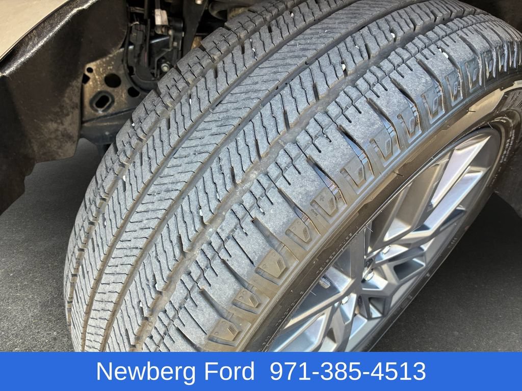 Used 2025 Ford Expedition Max Platinum w/ Stealth Performance Package AWD/4WD image 9