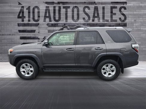 Used 2017 Toyota 4Runner SR5 Premium AWD/4WD image 7