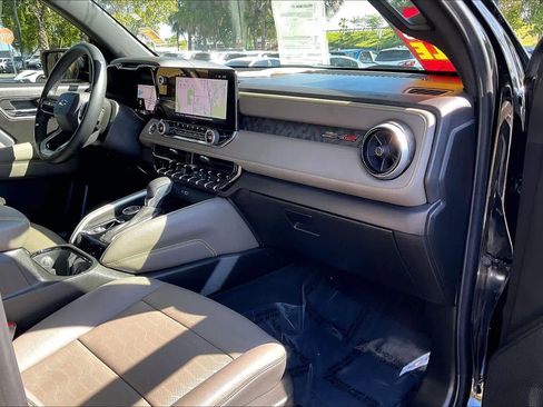 Certified 2024 Chevrolet Colorado ZR2 w/ ZR2 Convenience Package III image 16