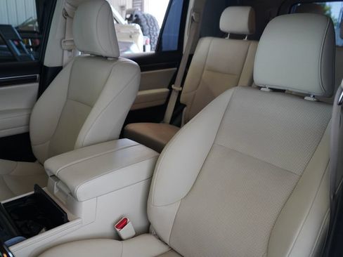Used 2020 Lexus GX 460 Premium AWD/4WD image 17