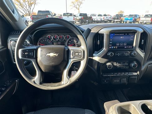 Used 2021 Chevrolet Silverado 1500 LT w/ Bed Protection Package image 3