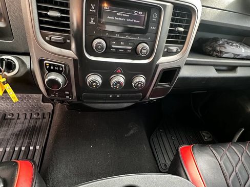 Used 2019 RAM 1500 Express AWD/4WD image 7