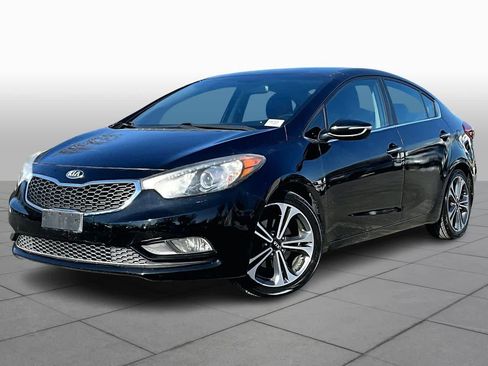Used 2016 Kia Forte EX image 2