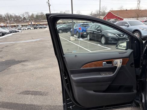 Used 2013 Lincoln MKX AWD image 13