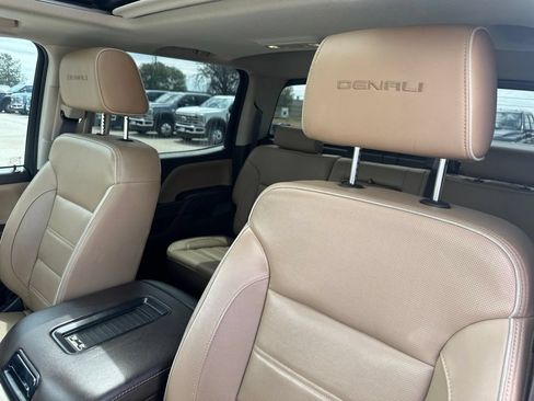 Used 2017 GMC Sierra 3500 Denali w/ Duramax Plus Package AWD/4WD image 15