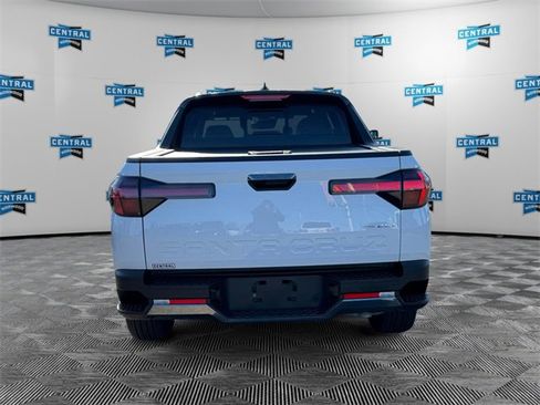 Used 2025 Hyundai Santa Cruz Limited image 4