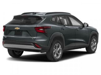 New 2026 Chevrolet Trax LT w/ Driver Confidence Package FWD video 2