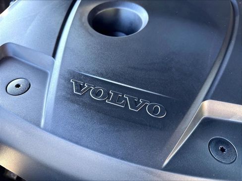 Used 2023 Volvo XC60 T8 Plus AWD/4WD image 34